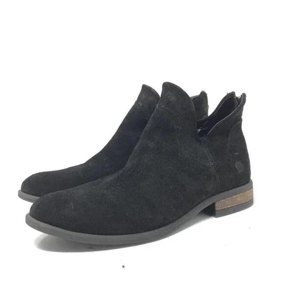 Born Shoes Arula Suede Back Zip Distressed Side Cut Out Bootie Sz 7M Black NWT - Picture 1 of 7